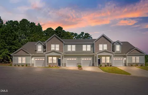 966 Kensington Park Rd, Fayetteville, NC 28311