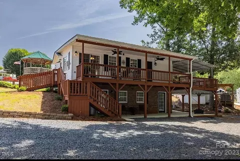 129 Grand View Dr, New London, NC 28127