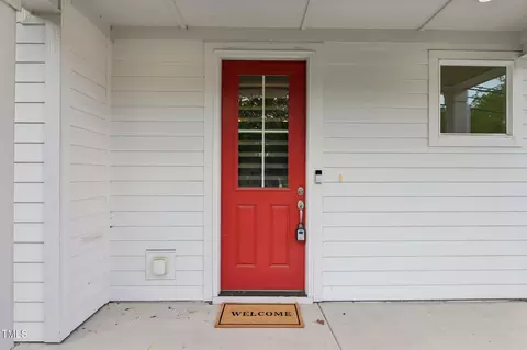 Exterior - 802 Pleasant Dr, Durham, NC 27703 photo 4 of 9