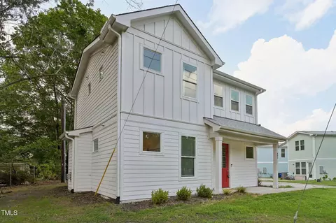Exterior - 802 Pleasant Dr, Durham, NC 27703 photo 3 of 9