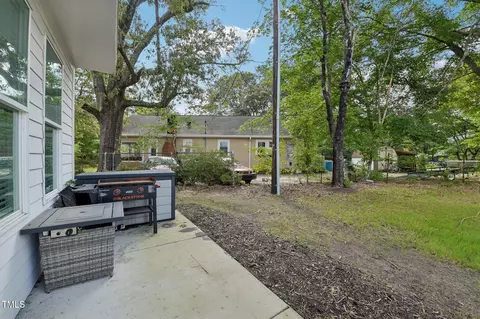 Exterior - 802 Pleasant Dr, Durham, NC 27703 photo 6 of 9