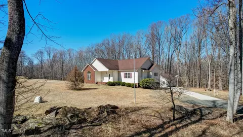 281 Penn Lake Dr, Reidsville, NC 27320