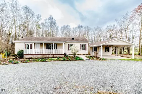 40 Ground Pine Ln, Siler City, NC 27344