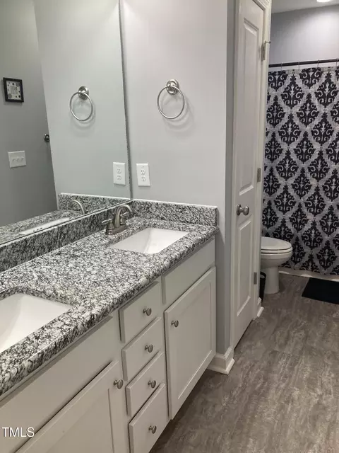 Bath - 433 Falling Brook Dr, Kenly, NC 27542 photo 1 of 1