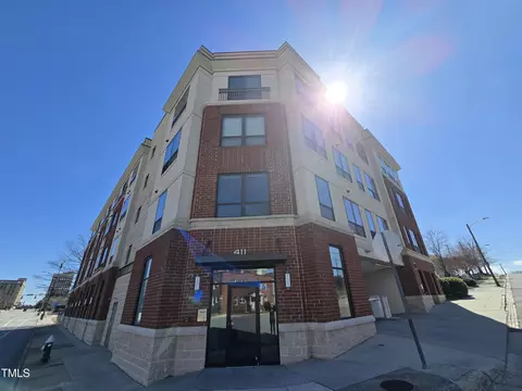 411 Washington St W #201, Greensboro, NC 27401