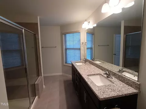 Bath - 1022 Azimuth Dr, Durham, NC 27713 photo 5 of 7