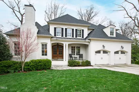 2635 Lakeview Dr, Raleigh, NC 27609