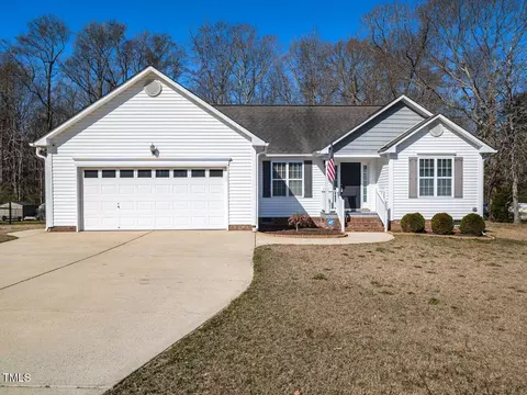 203 Patterdale Pl, Benson, NC 27504