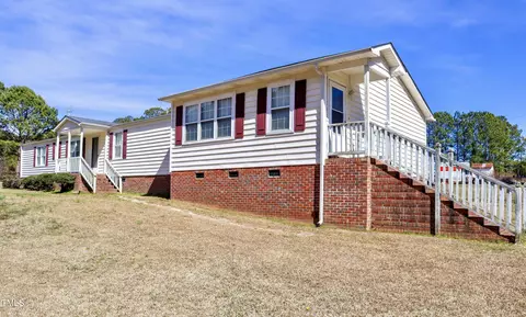 93 Rock River Ln, Middlesex, NC 27557