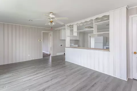 Living - 1239 Brogden Rd, Smithfield, NC 27577 photo 3 of 4