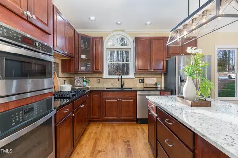 Kitchen - 5000 Celbridge Pl, Raleigh, NC 27613 photo 3 of 4