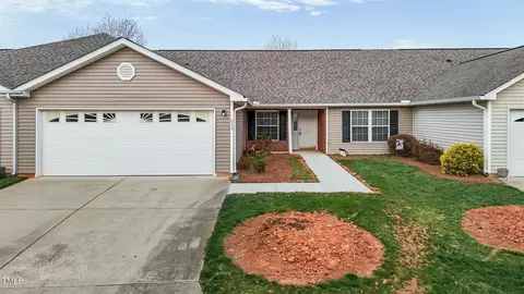 653 Huntingdon St, Elon, NC 27244