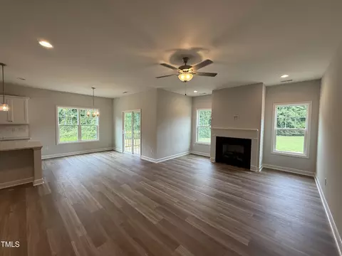274 Yardley Dr, Smithfield, NC 27577 photo 4