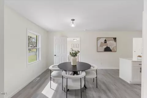Dining - 409 Avery St, Garner, NC 27529 photo 1 of 3