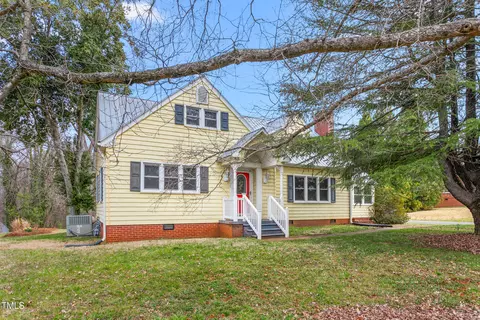 603 W Main St, Haw River, NC 27258