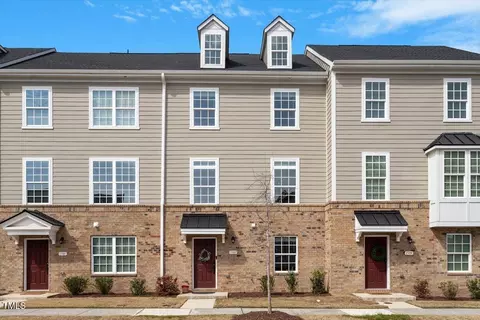 1507 Newpoint Dr, Durham, NC 27713 photo 1