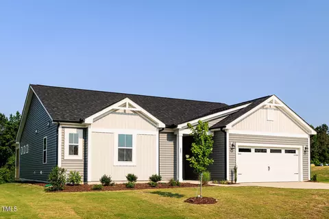 Exterior - 207 Golfview Ave, Benson, NC 27504 photo 1 of 4