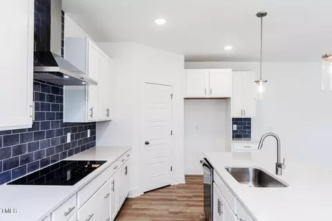 Kitchen - 114 Tee Time Ter, Benson, NC 27504 photo 4 of 4