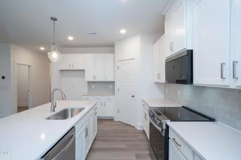 Kitchen - 84 Tee Time Ter, Benson, NC 27504 photo 2 of 2