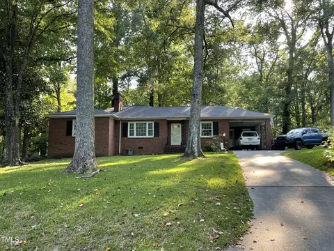 321 Willowood Dr, Henderson, NC 27536