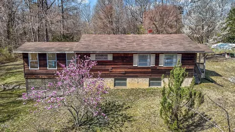112 Debanne Rd, Mcleansville, NC 27301