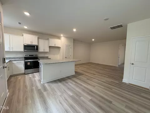 6407 Granite Quarry Dr, Raleigh, NC 27610