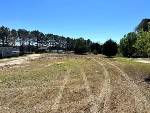 123 Godwin Rd, Benson, NC 27504