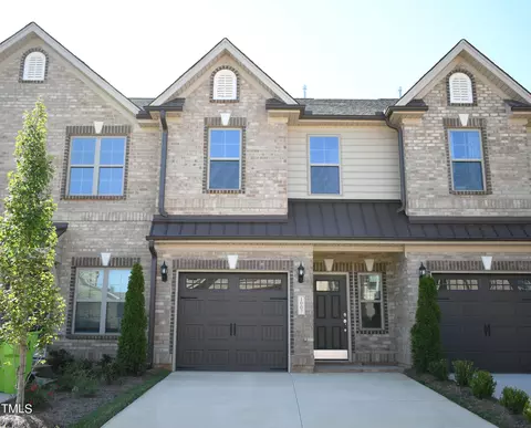 1043 Beechcraft Dr #120, Mebane, NC 27302