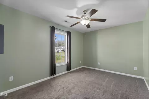 615 S Orange Ave, Dunn, NC 28334 photo 16