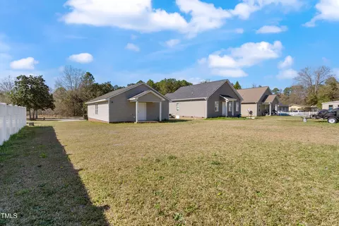 615 S Orange Ave, Dunn, NC 28334 photo 23