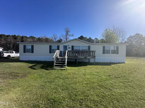 4155 Carroll Store Rd, Autryville, NC 28318