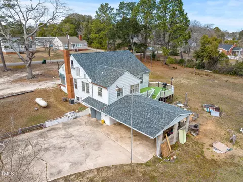 607 Henderson St, Hamlet, NC 28345 photo 9