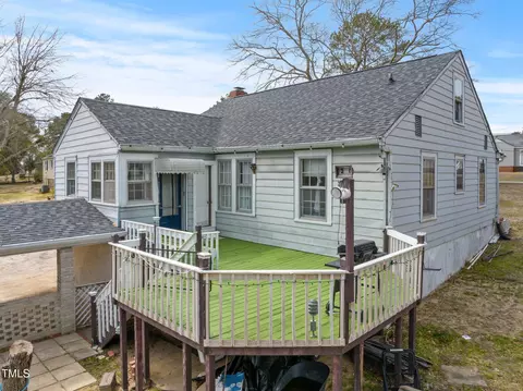 607 Henderson St, Hamlet, NC 28345 photo 11