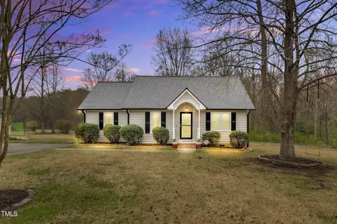 102 Steven Pl, Benson, NC 27504