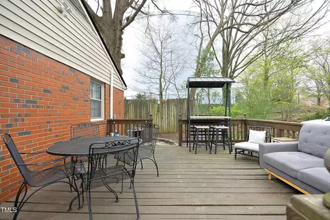 Exterior - 609 Tower St, Raleigh, NC 27607 photo 7 of 10