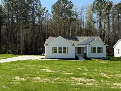 325 Magnolia Run Way, Benson, NC 27504