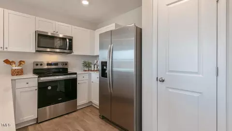 152 Holton St, Smithfield, NC 27577 photo 5
