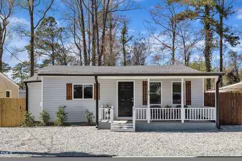 43 Nordan St, Angier, NC 27501