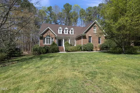 113 Eyemouth Ct, Cary, NC 27513