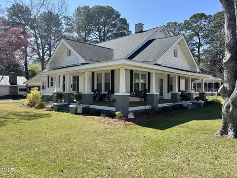 602 S Vermont St, Smithfield, NC 27577