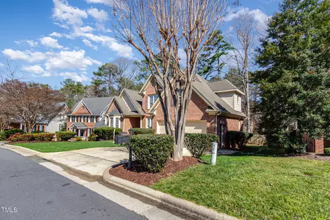 5624 Bennettwood Ct, Raleigh, NC 27612