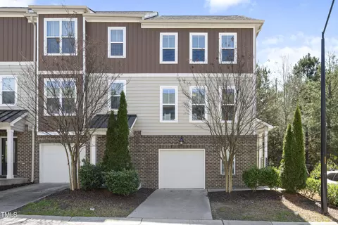 4121 Sykes St, Cary, NC 27519