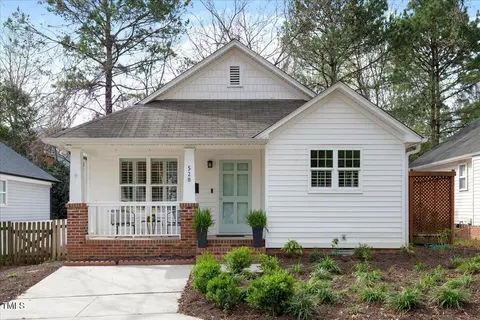 528 Moseley Ln, Raleigh, NC 27601