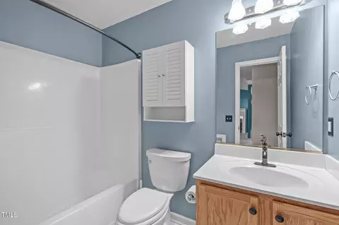 Bath - 7905 Willow Croft Dr, Willow Spring, NC 27592 photo 3 of 3