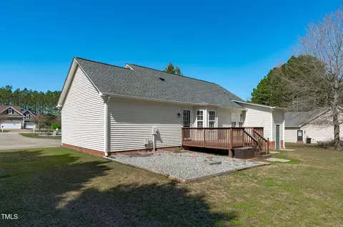 Exterior - 7905 Willow Croft Dr, Willow Spring, NC 27592 photo 7 of 7