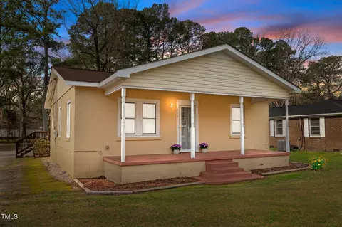312 Greenwood Blvd, Princeville, NC 27886