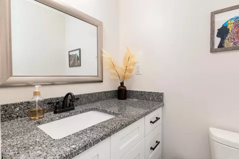 Bath - 703 Sybil Dr, Durham, NC 27703 photo 3 of 3