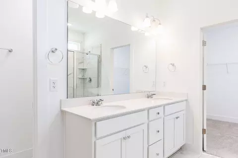 Bath - 283 Golfview Ave, Benson, NC 27504 photo 1 of 2