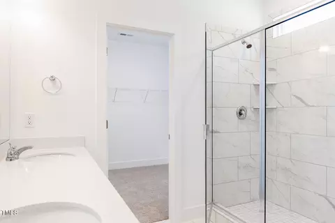 Bath - 283 Golfview Ave, Benson, NC 27504 photo 2 of 2