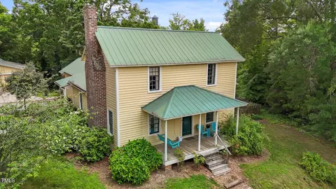 2409 Hodges Rd, Burlington, NC 27217